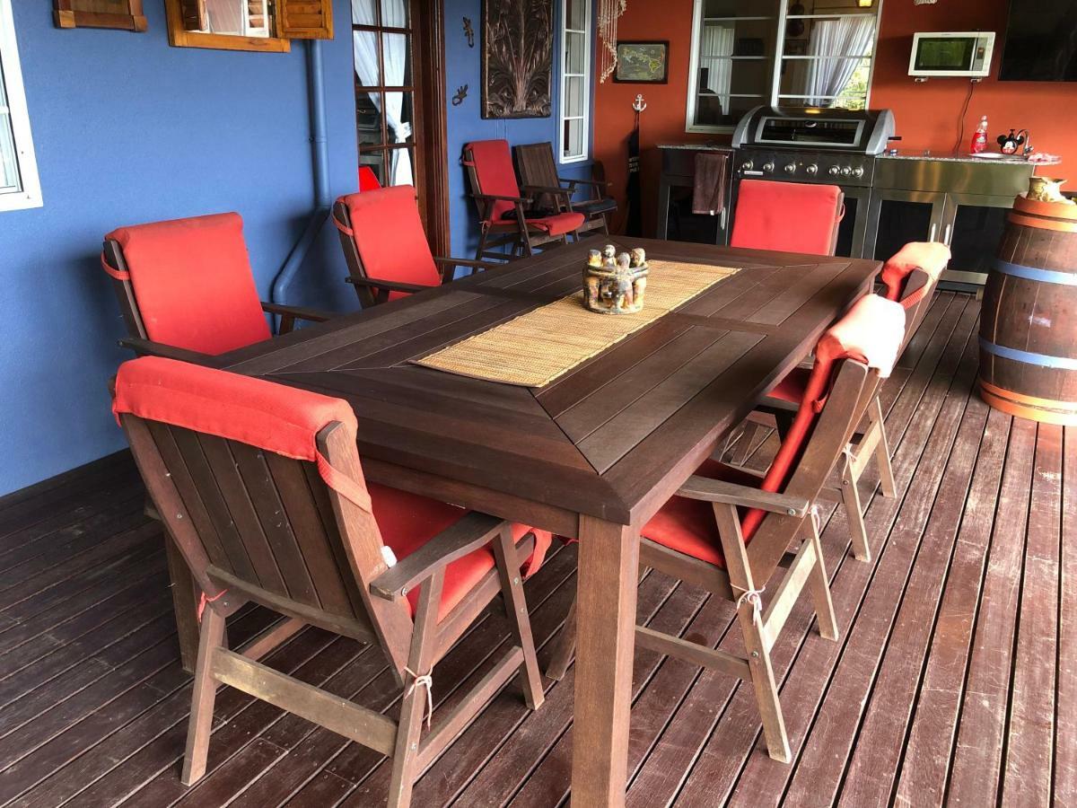 Island Time Guest Room Flying Fish Cove Esterno foto